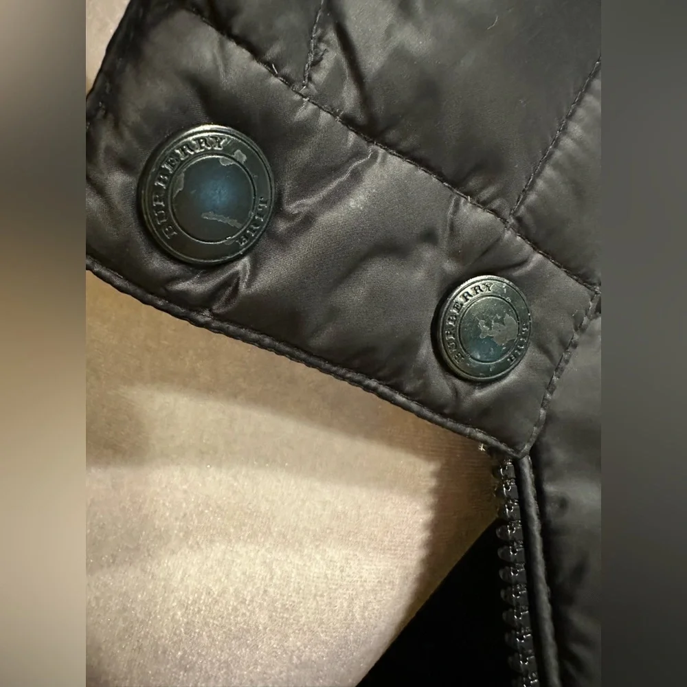 Burberry Men's Black Puffer Jacket size M